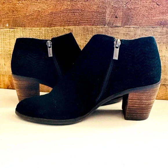 Lucky Brand Pickla Leather/Suede Ankle Heeled Booties - Picture 5 of 7